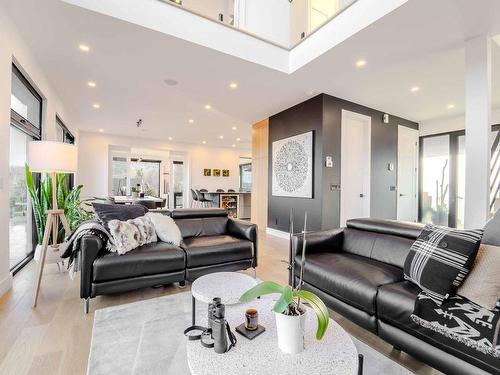 Overall view - 138 Ch. De Touraine, Saint-Sauveur, QC - Indoor Photo Showing Living Room