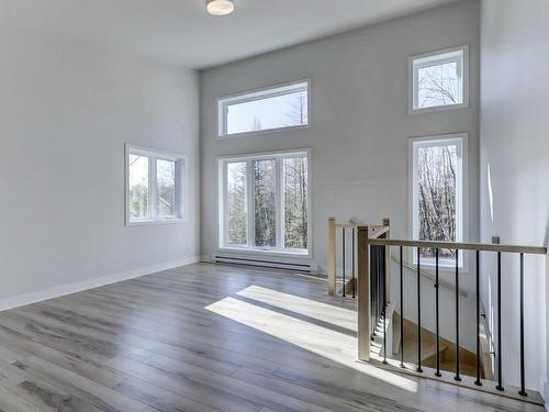 Family room - 181 Rue Du Lac-À-L'Anguille, Saint-Hippolyte, QC - Indoor Photo Showing Other Room