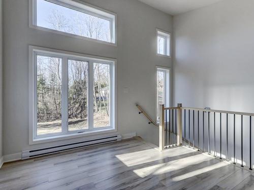 Family room - 181 Rue Du Lac-À-L'Anguille, Saint-Hippolyte, QC - Indoor Photo Showing Other Room