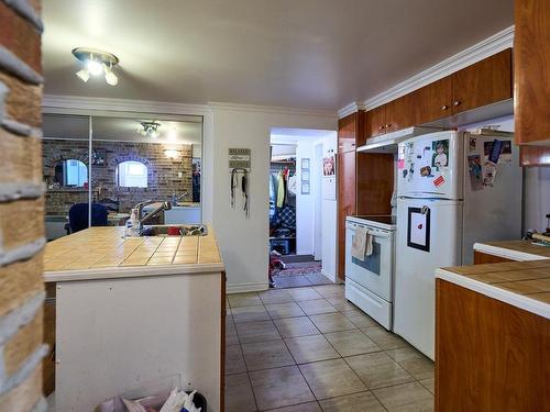 Logement - 345 Rue St-Paul, Blainville, QC - Indoor Photo Showing Kitchen