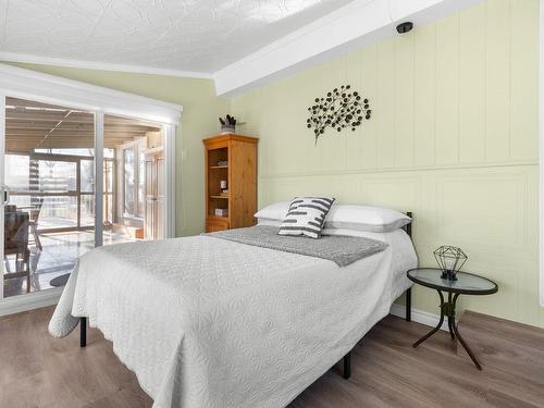 Bedroom - 203-2141 Rg De La Rivière, Saint-Isidore, QC - Indoor Photo Showing Bedroom