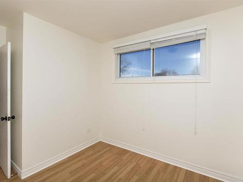 525 Leslie Avenue, Thunder Bay, ON - Indoor Photo Showing Other Room