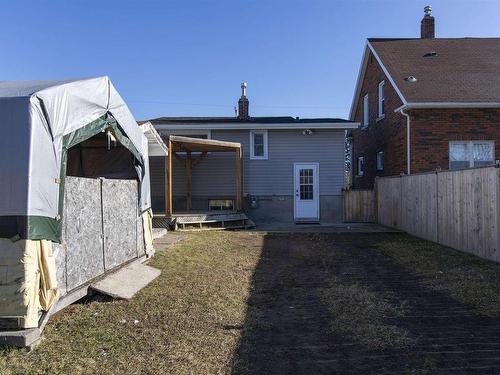 525 Leslie Avenue, Thunder Bay, ON - Outdoor