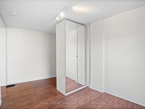 2-2563 Dundas St, Toronto, ON - Indoor Photo Showing Other Room