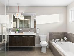 Ensuite bathroom - 