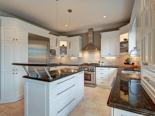 Cuisine - 8 Rue De Rambouillet, Blainville, QC - Indoor Photo Showing Kitchen With Upgraded Kitchen