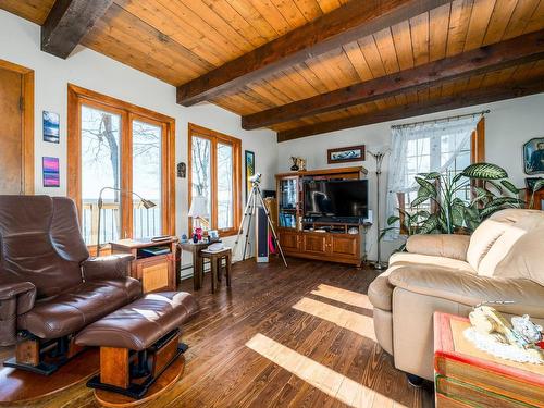 Salon - 183 Rue De L'Estran, Neuville, QC - Indoor Photo Showing Living Room