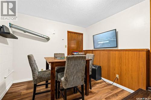 1309 King Crescent, Moose Jaw, SK - Indoor Photo Showing Dining Room