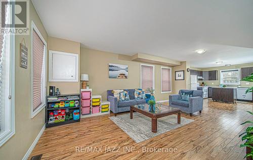 85 Harcourt Street, Port Hope, ON - Indoor Photo Showing Living Room