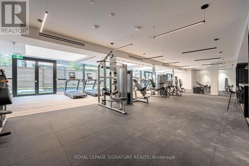 1710 - 127 Broadway Avenue, Toronto, ON - Indoor Photo Showing Gym Room