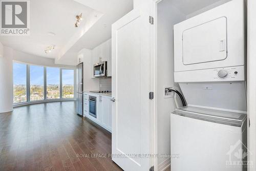 2508 - 805 Carling Avenue, Ottawa, ON - Indoor Photo Showing Laundry Room