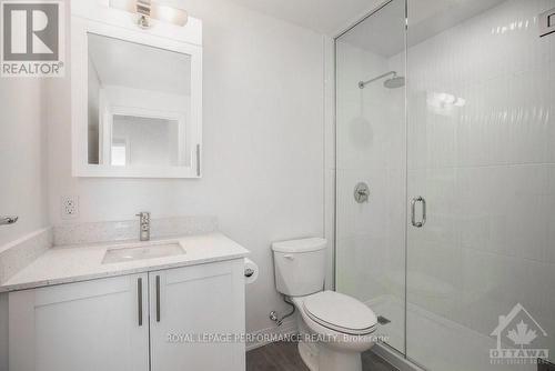 2508 - 805 Carling Avenue, Ottawa, ON - Indoor Photo Showing Bathroom