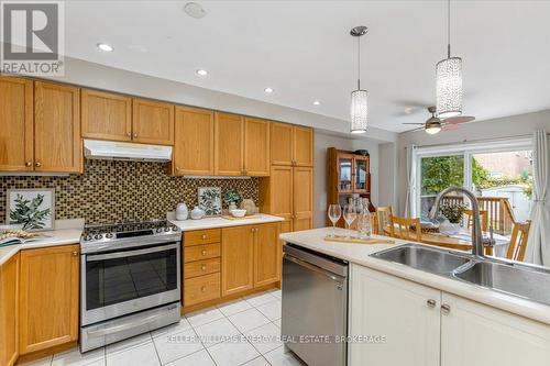 10 Lurosa Crescent, Whitby (Taunton North), ON - Indoor Photo Showing Kitchen With Double Sink