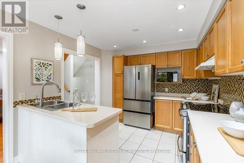 10 Lurosa Crescent, Whitby (Taunton North), ON - Indoor Photo Showing Kitchen With Double Sink