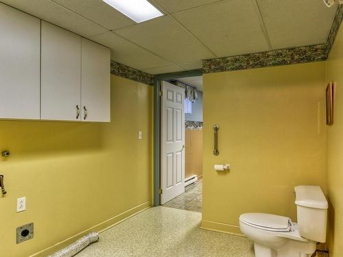 Powder room - 2865 Rue Forest, Trois-Rivières, QC - Indoor Photo Showing Bathroom