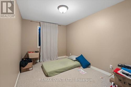 54 Princeton Place, Belleville, ON - Indoor Photo Showing Bedroom