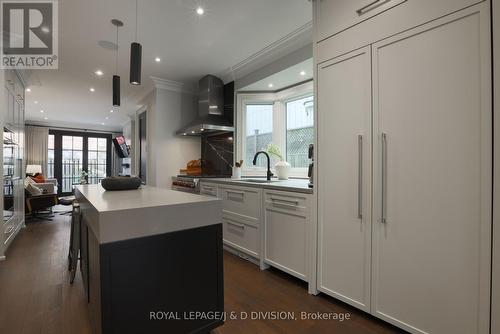 416 Sackville Street, Toronto, ON - Indoor Photo Showing Kitchen With Upgraded Kitchen