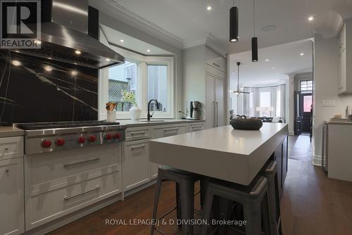 416 Sackville Street, Toronto, ON - Indoor Photo Showing Kitchen With Upgraded Kitchen