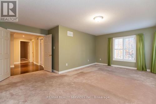 21 Whitbread Crescent, Ajax, ON - Indoor Photo Showing Other Room