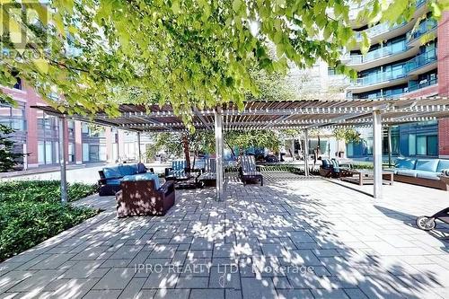 340 - 7608 Yonge Street, Vaughan, ON - Outdoor