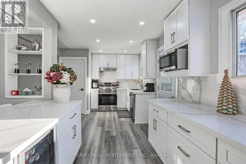 2000 Bonnymede Drive, Mississauga, ON - Indoor Photo Showing Kitchen