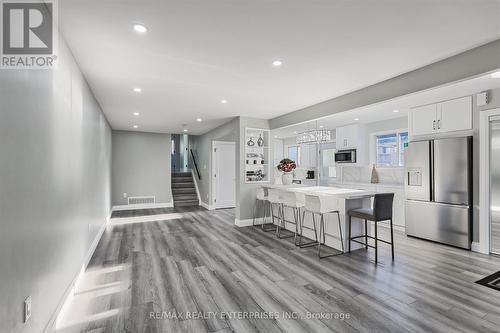 2000 Bonnymede Drive, Mississauga, ON - Indoor Photo Showing Kitchen