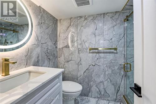 2000 Bonnymede Drive, Mississauga, ON - Indoor Photo Showing Bathroom