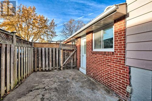 2000 Bonnymede Drive, Mississauga, ON - Outdoor With Exterior