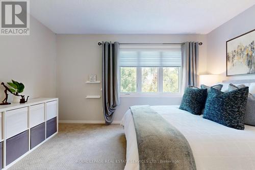 6 - 2215 Cleaver Avenue, Burlington, ON - Indoor Photo Showing Bedroom