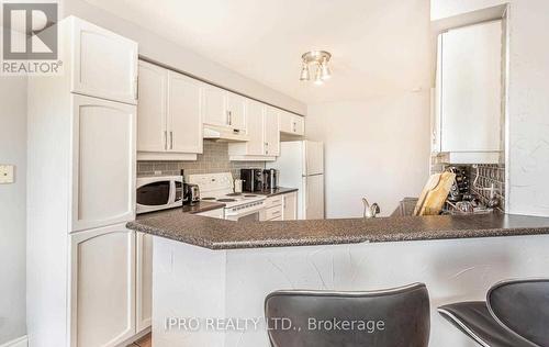 49 - 5223 Fairford Crescent, Mississauga, ON - Indoor Photo Showing Kitchen