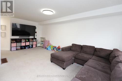 889 Cook Crescent, Shelburne, ON - Indoor Photo Showing Living Room