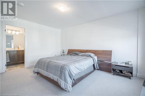 33 Southam Lane, Hamilton, ON - Indoor Photo Showing Bedroom