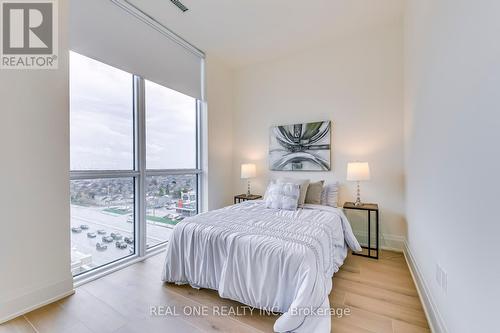 812 - 509 Dundas Street W, Oakville, ON - Indoor Photo Showing Bedroom