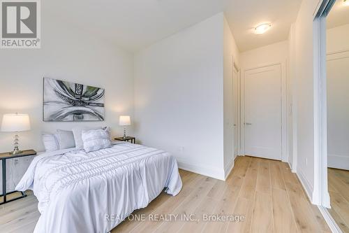 812 - 509 Dundas Street W, Oakville, ON - Indoor Photo Showing Bedroom