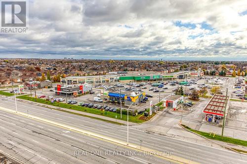 812 - 509 Dundas Street W, Oakville, ON - Outdoor With View