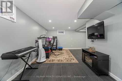 37 Bramfield Street, Brampton, ON - Indoor Photo Showing Other Room