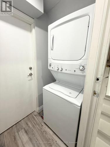 68 Stedford Crescent, Brampton, ON - Indoor Photo Showing Laundry Room