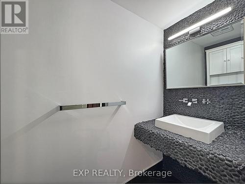 Ph832 - 250 Manitoba Street, Toronto, ON - Indoor Photo Showing Bathroom