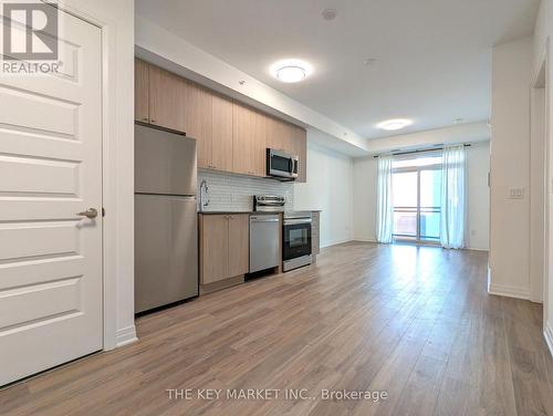 418 - 480 Gordon Krantz Avenue, Milton, ON - Indoor Photo Showing Kitchen