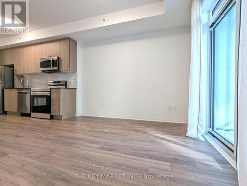 418 - 480 Gordon Krantz Avenue, Milton, ON - Indoor Photo Showing Kitchen With Stainless Steel Kitchen