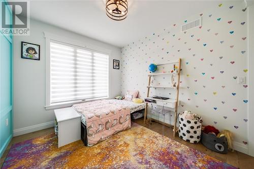 395 Caserta Crescent, Lakeshore, ON - Indoor Photo Showing Bedroom