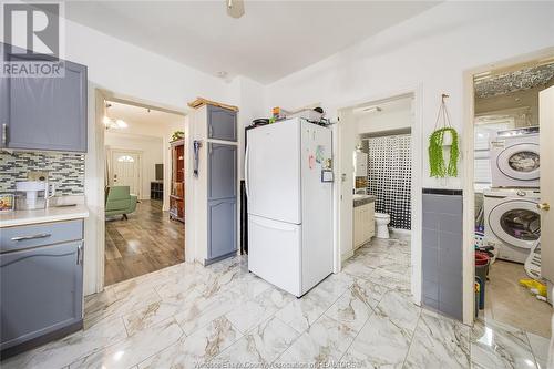 1143 Lincoln, Windsor, ON - Indoor Photo Showing Laundry Room