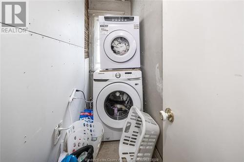 1143 Lincoln, Windsor, ON - Indoor Photo Showing Laundry Room