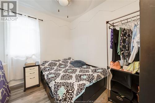 1143 Lincoln, Windsor, ON - Indoor Photo Showing Bedroom