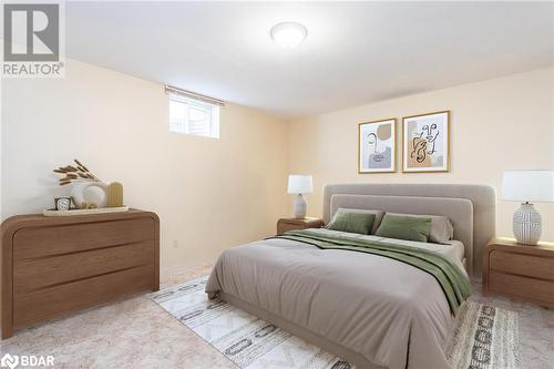 431 Innisfil Street, Barrie, ON - Indoor Photo Showing Bedroom