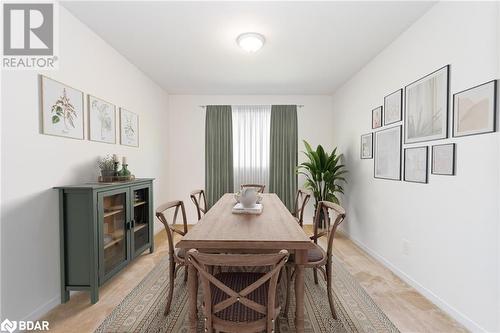 431 Innisfil Street, Barrie, ON - Indoor Photo Showing Dining Room