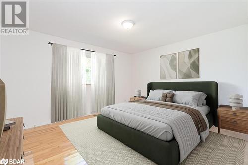 431 Innisfil Street, Barrie, ON - Indoor Photo Showing Bedroom