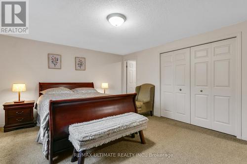 209 Deerpath Drive, Guelph, ON - Indoor Photo Showing Bedroom