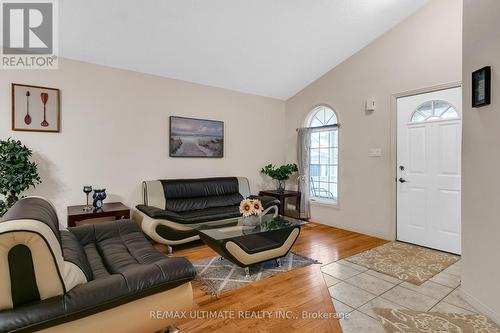 209 Deerpath Drive, Guelph, ON - Indoor Photo Showing Living Room