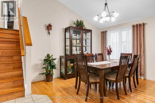 209 Deerpath Drive, Guelph, ON - Indoor Photo Showing Dining Room